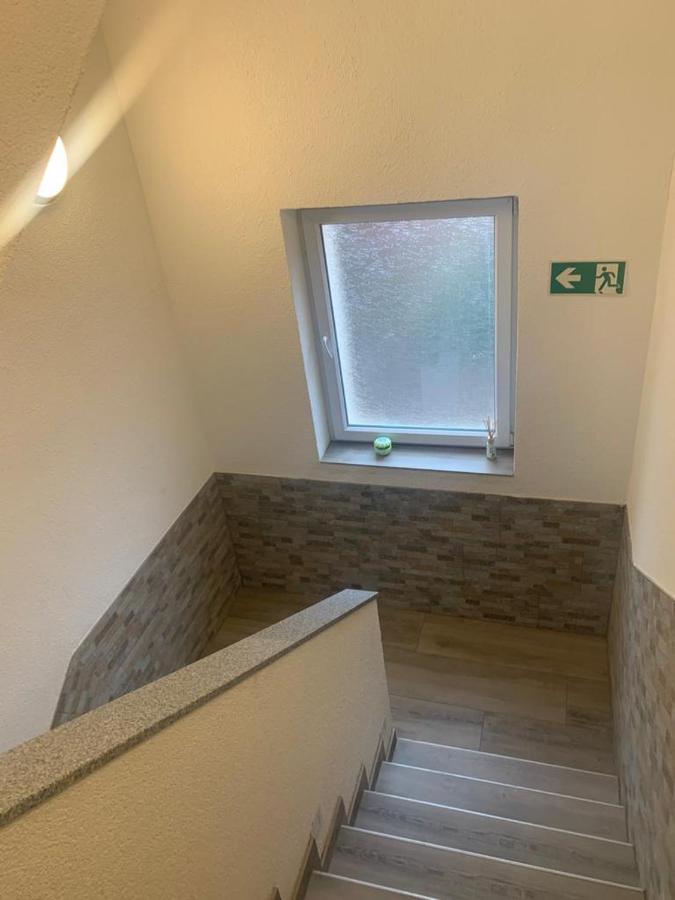 Godorfer Burg Monteuer Zimmer Wesseling Exterior photo